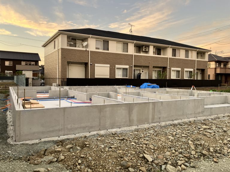 ベタ基礎一体打ち工法