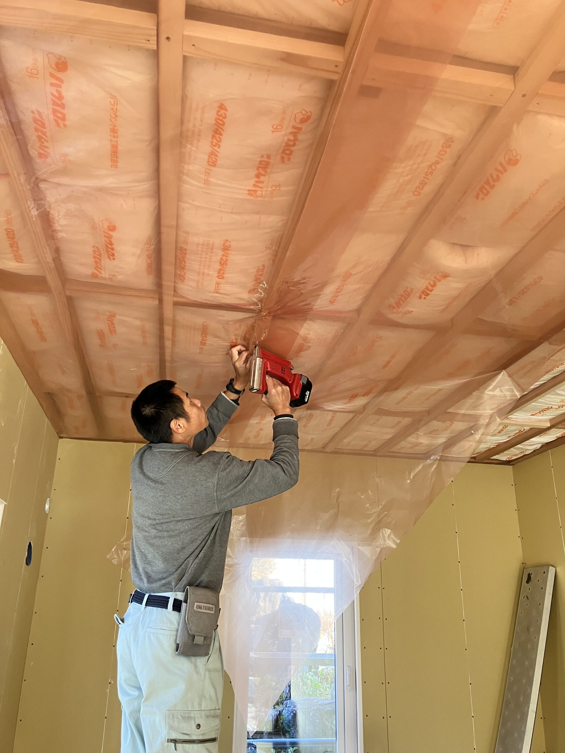 注文住宅の気密工事