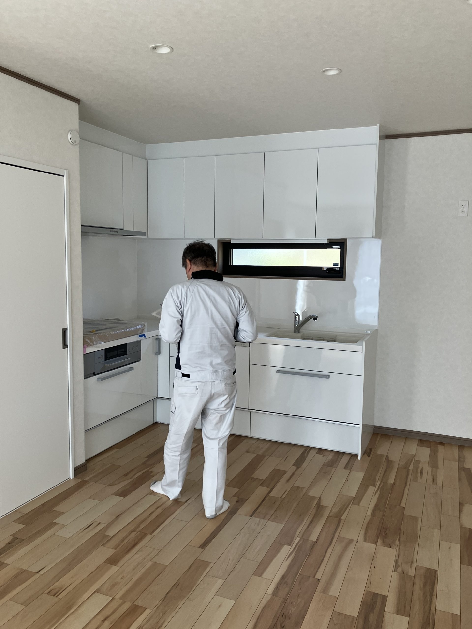 新城市の平屋の家