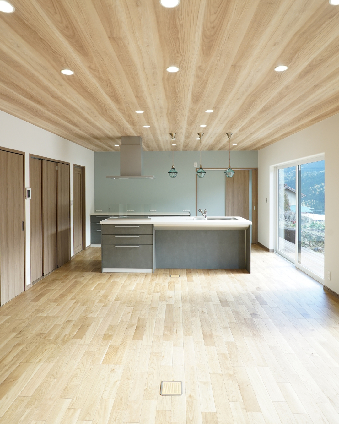 新築　平屋　アイランドキッチン