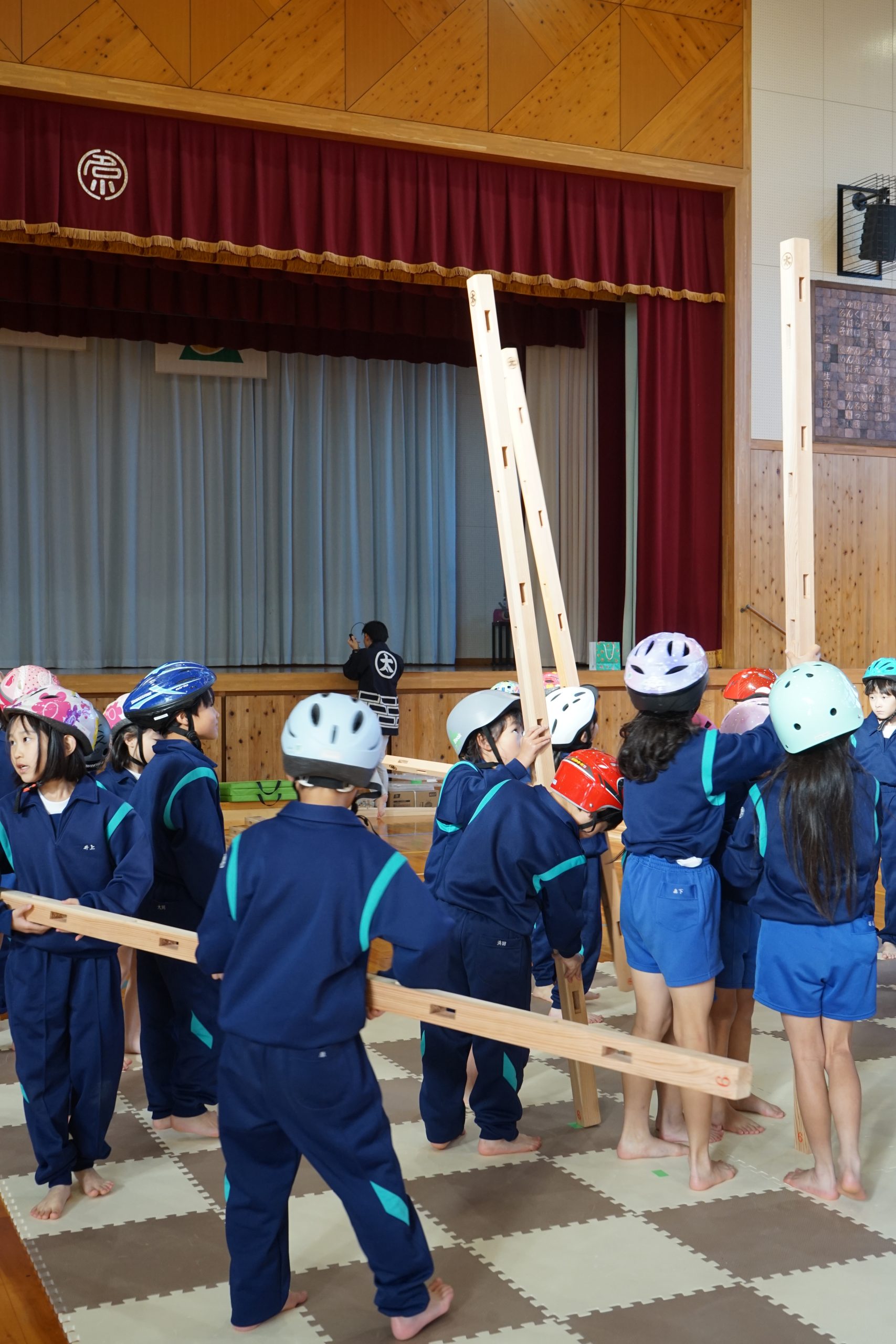 木のジャングルジム、くむんだー、木育、新城市の木育