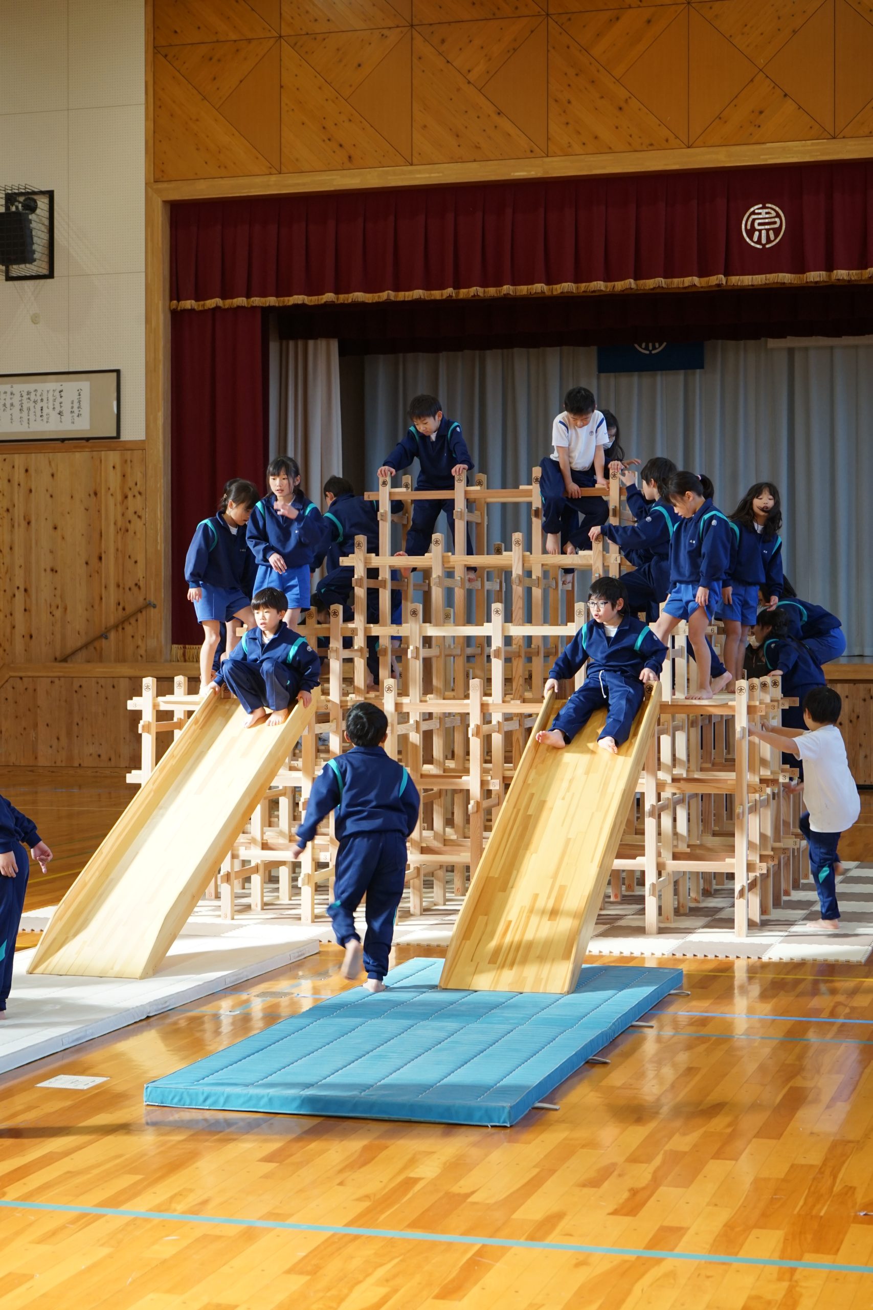 木のジャングルジム、くむんだー、木育、新城市の木育